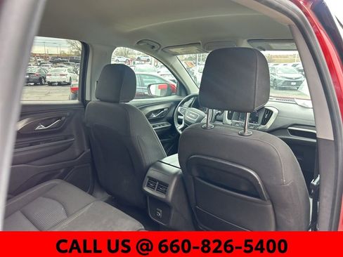 Used 2022 GMC Terrain SLE w/ Driver Convenience Package image 8