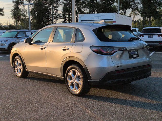 Used 2024 Honda HR-V LX image 7