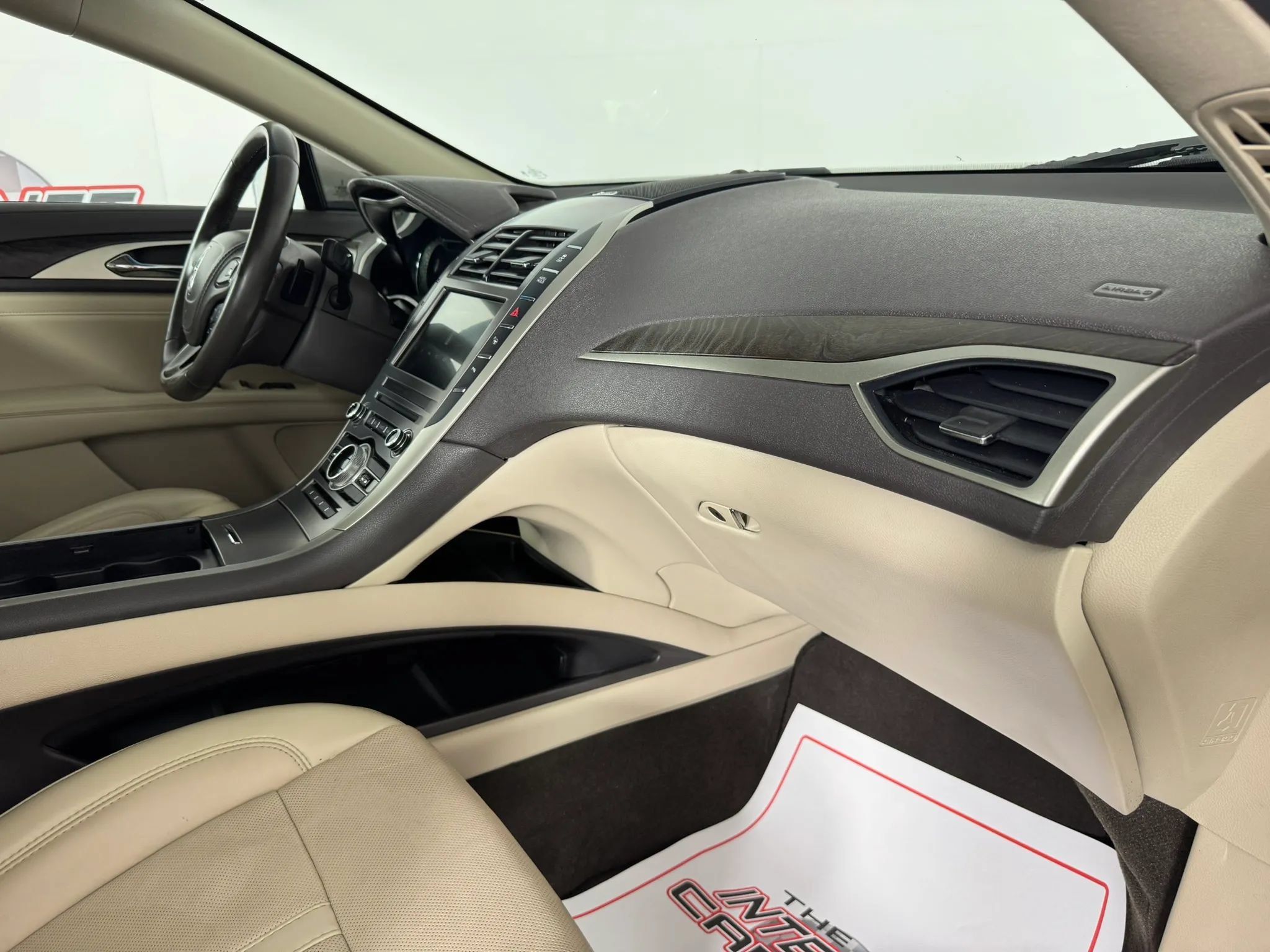 Used 2020 Lincoln MKZ Reserve FWD image 12