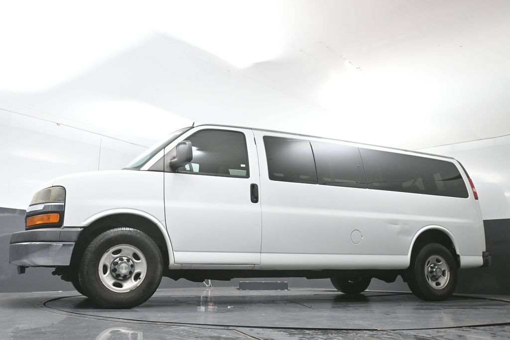 Used 2014 Chevrolet Express 3500 LT w/ LT Preferred Equipment Group RWD image 28