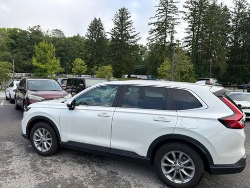 Used 2024 Honda CR-V EX-L image 6