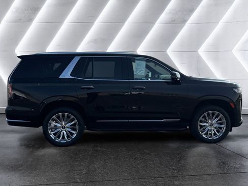 Certified 2024 Cadillac Escalade Premium Luxury image 6