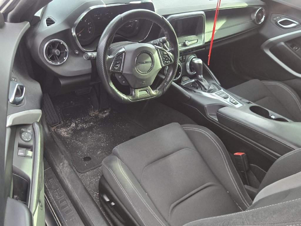 Used 2022 Chevrolet Camaro LS RWD image 9