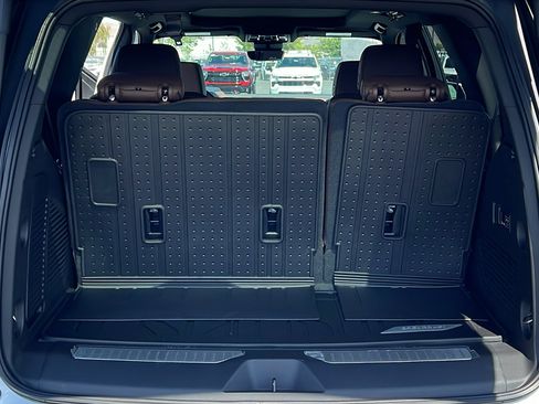 New 2026 Chevrolet Tahoe High Country w/ Sun And Tow Package AWD/4WD image 13