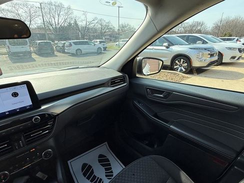 Used 2025 Ford Escape Active image 18