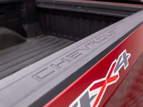 Used 2019 Chevrolet Silverado 1500 LT image 28