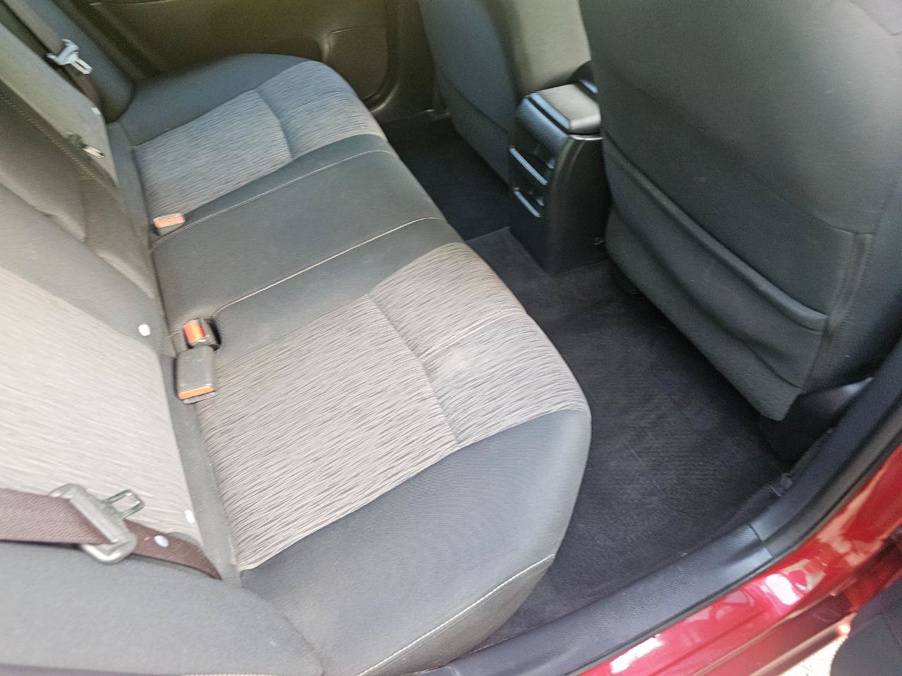 Used 2015 Nissan Sentra SV FWD image 18
