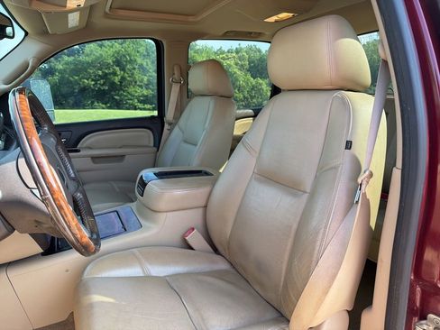 Used 2014 GMC Sierra 2500 Denali AWD/4WD image 16