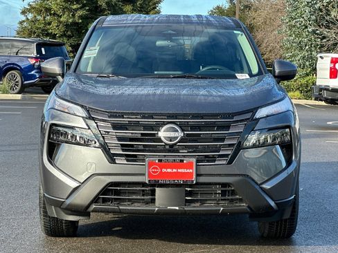 New 2026 Nissan Rogue SV image 9