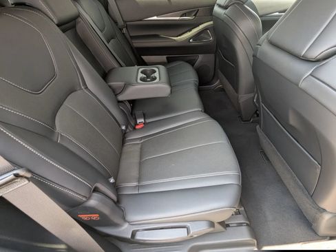 Used 2023 INFINITI QX60 Sensory w/ Vision Package AWD/4WD image 14
