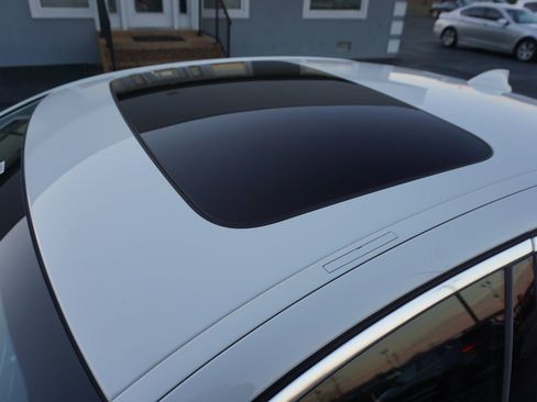 Used 2018 BMW 530i image 9