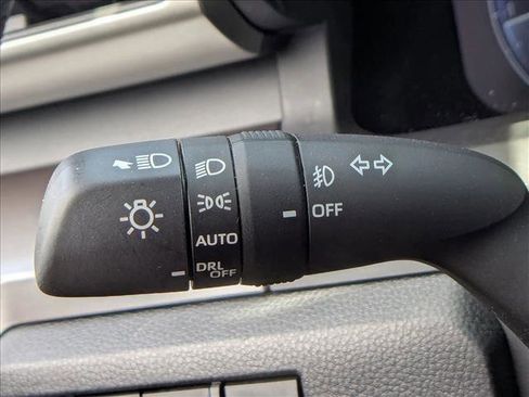 Used 2024 Toyota Tacoma TRD Off-Road image 27