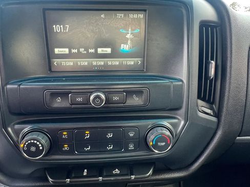 Used 2018 Chevrolet Silverado 1500 Custom w/ Custom Value Package RWD image 17