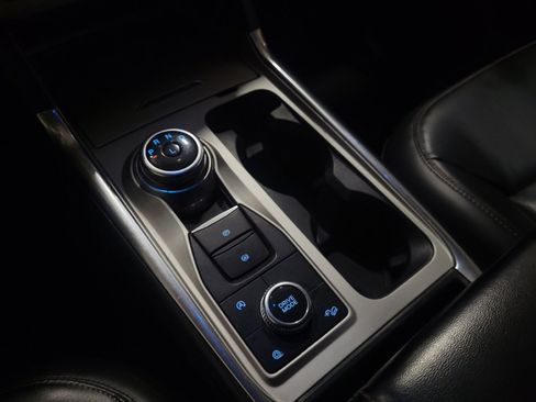 Used 2021 Ford Explorer XLT w/ Equipment Group 202A image 26