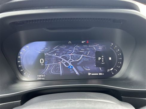 New 2026 Volvo XC40 B5 Ultra w/ Climate Package image 19