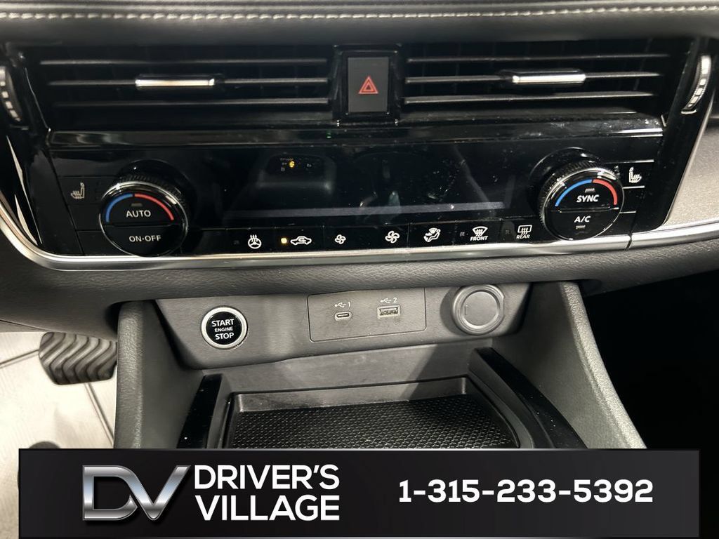 Used 2021 Nissan Rogue SV w/ Premium Package AWD/4WD image 16