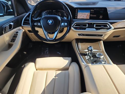 Used 2022 BMW X5 xDrive45e w/ Climate Comfort Package image 4