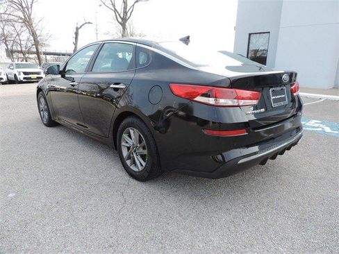 Used 2020 Kia Optima LX image 7