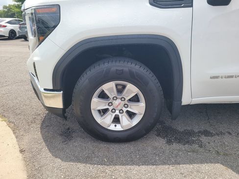 Used 2024 GMC Sierra 1500 Pro w/ Pro Value Package AWD/4WD image 9