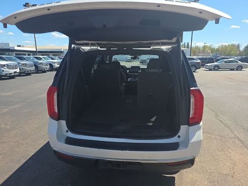 Used 2021 GMC Yukon SLT w/ SLT Luxury Plus Package AWD/4WD image 12