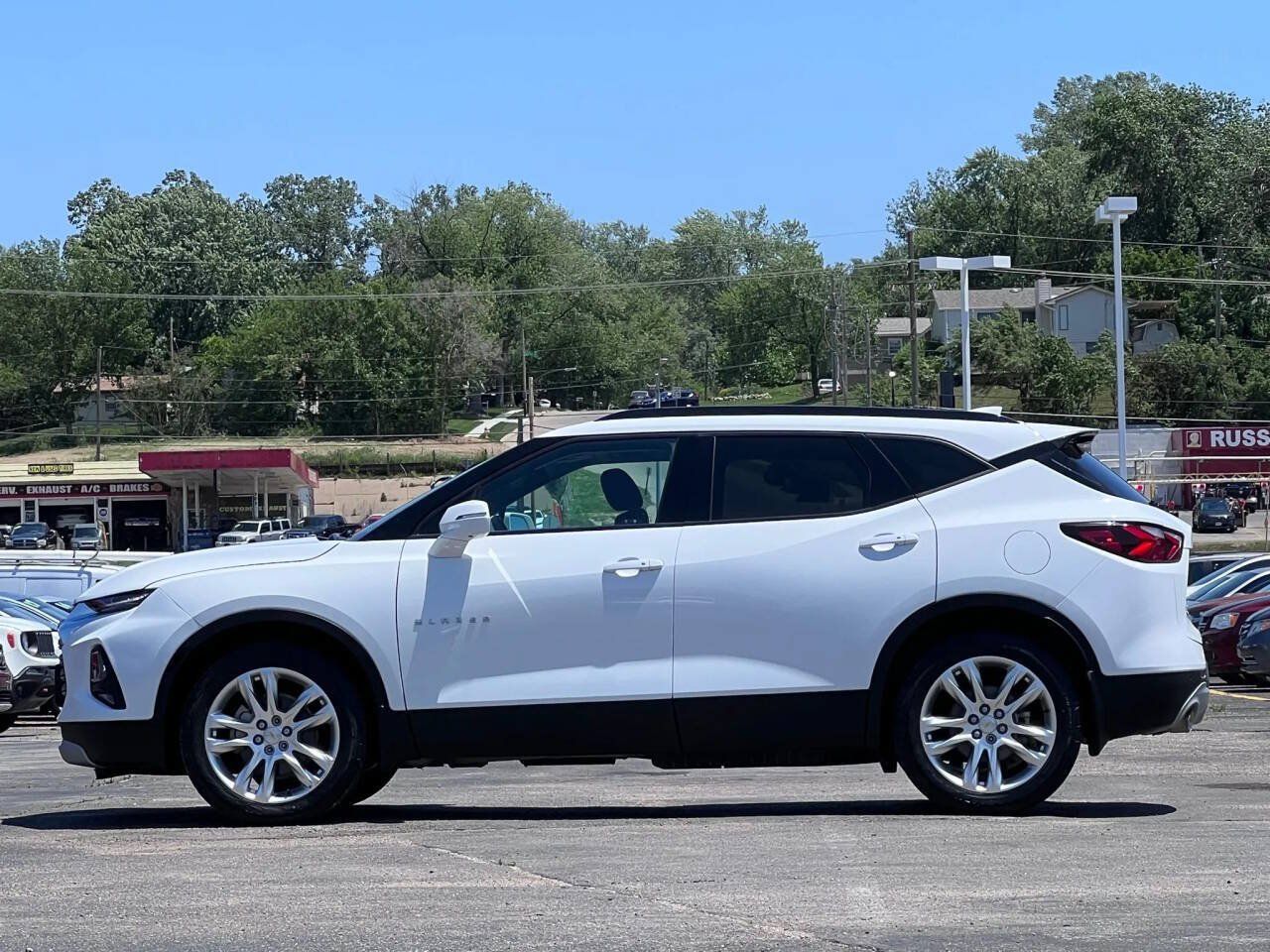 Used 2020 Chevrolet Blazer LT w/ Sound & Technology Package AWD/4WD image 4