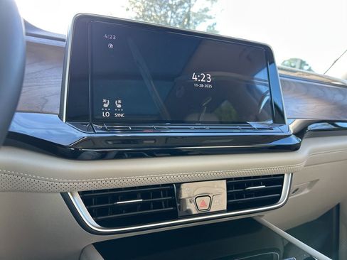 New 2026 Volkswagen Atlas SE FWD image 31