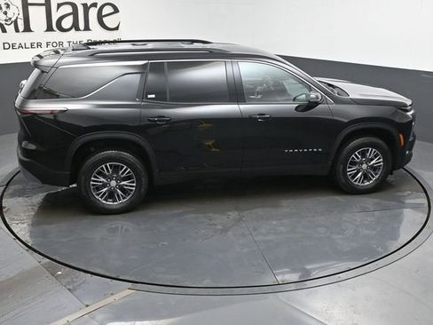 New 2026 Chevrolet Traverse LT w/ Enhanced Driving Package AWD/4WD image 18