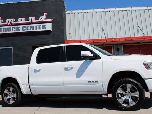 Used 2022 RAM 1500 Laramie AWD/4WD image 12
