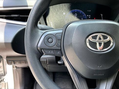 Used 2026 Toyota Corolla LE FWD image 10