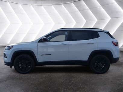 New 2026 Jeep Compass Latitude w/ Sun and Sound Group