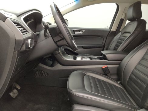 Used 2020 Ford Edge SEL FWD image 17