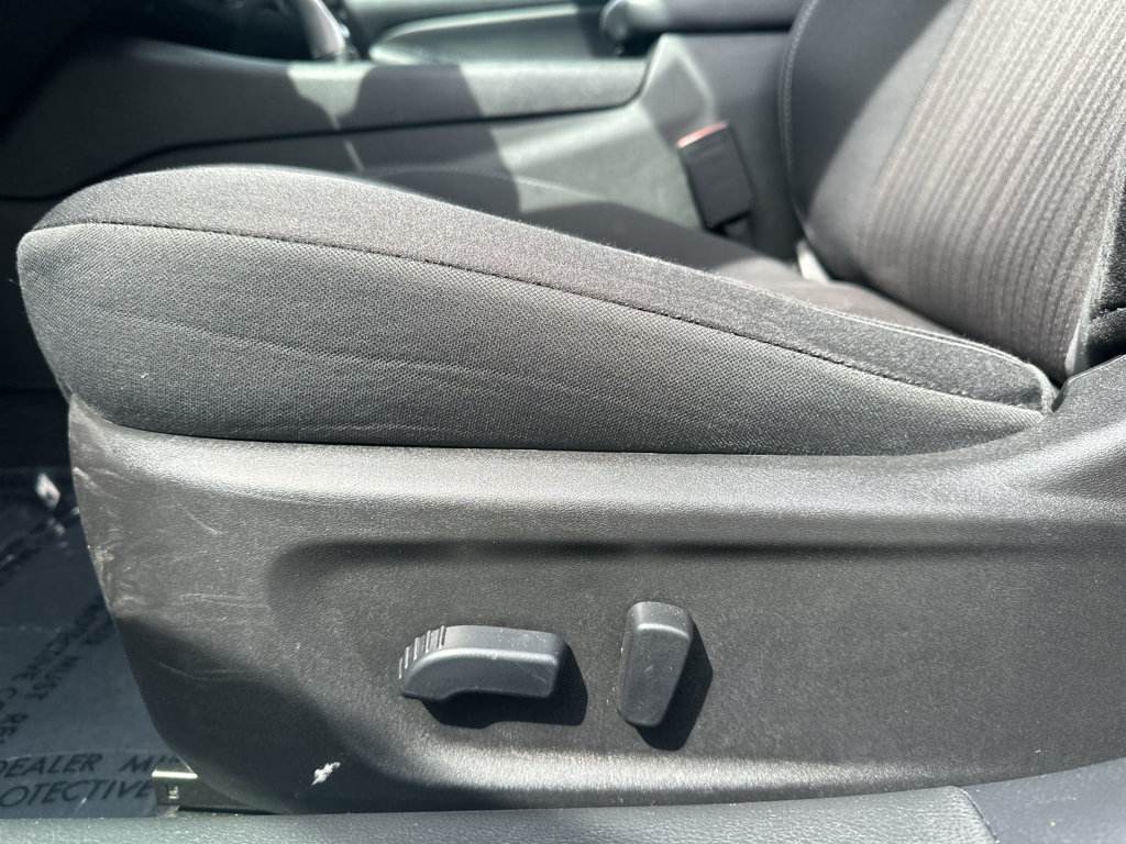 Used 2024 Nissan Altima 2.5 SV FWD image 15