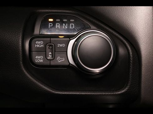 Used 2020 RAM 2500 Big Horn w/ Night Edition AWD/4WD image 26