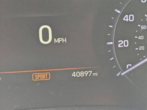 Used 2019 Genesis G80 3.3T Sport image 6