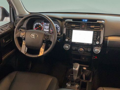 Used 2021 Toyota 4Runner TRD Off-Road Premium w/ Moonroof Package AWD/4WD image 40
