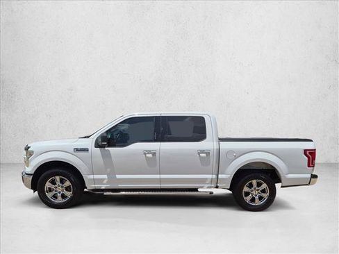 Used 2015 Ford F150 XLT w/ Equipment Group 302A Luxury RWD image 9