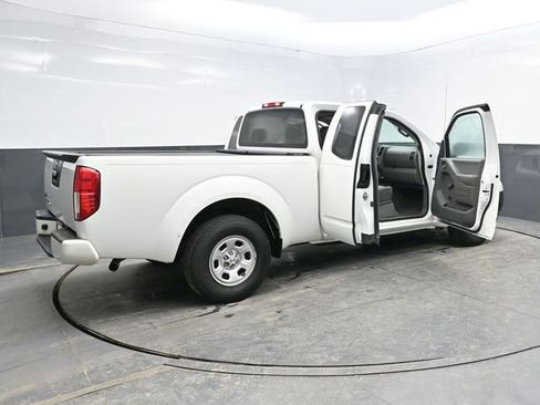 Used 2019 Nissan Frontier S image 35