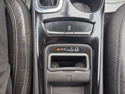 Used 2017 Chevrolet Cruze Premier FWD image 30