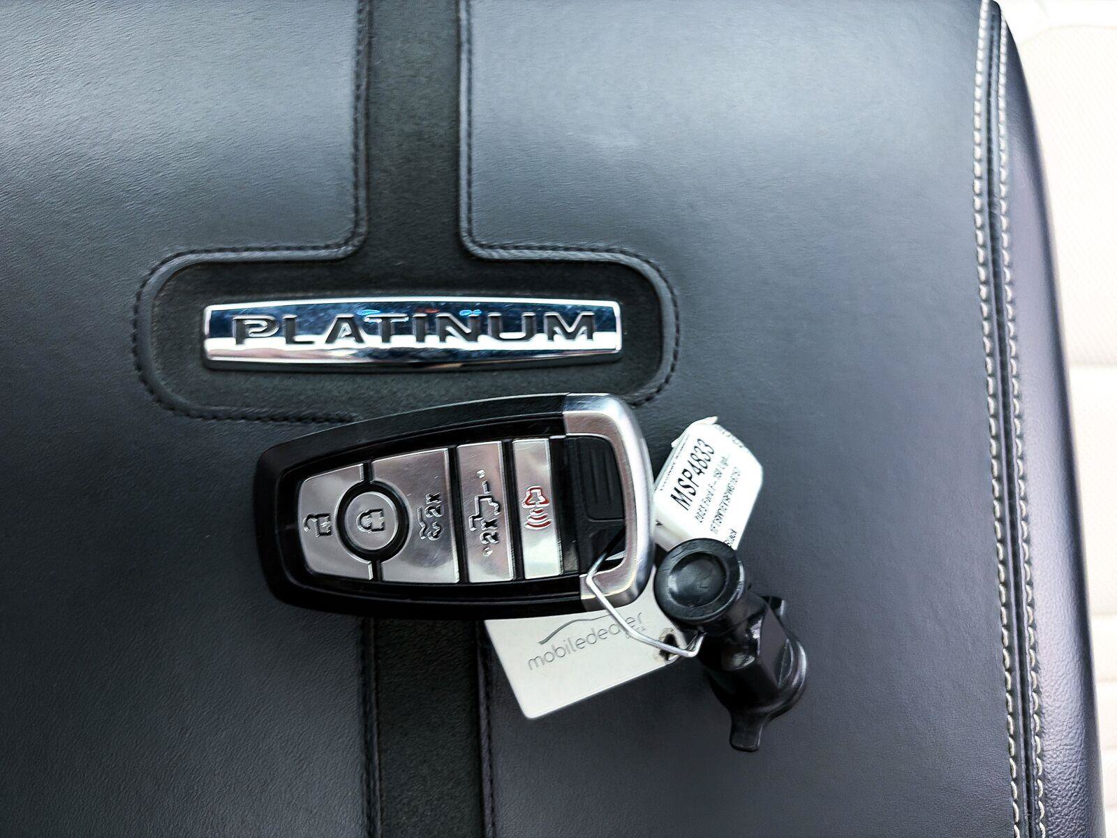 Used 2023 Ford F150 Lightning Platinum AWD/4WD image 31