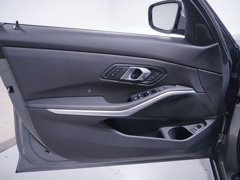 Used 2024 BMW 330i Sedan w/ Convenience Package RWD image 16
