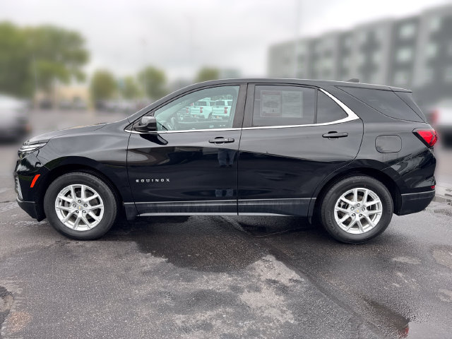 Used 2022 Chevrolet Equinox LT FWD image 2