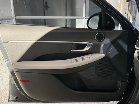 Used 2022 Hyundai Sonata SE image 23