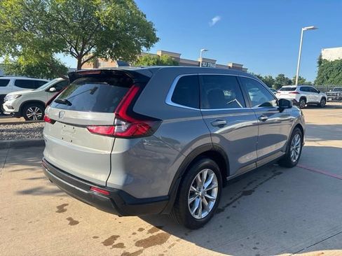 Used 2025 Honda CR-V EX image 5