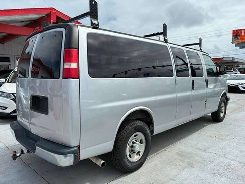 Used 2017 Chevrolet Express 3500 LT w/ LT Preferred Equipment Group image 5