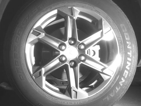 Used 2025 Chevrolet Blazer LT FWD image 12