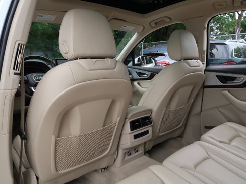 Used 2018 Audi Q7 2.0T Premium Plus AWD/4WD image 35