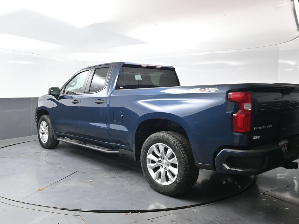 Used 2021 Chevrolet Silverado 1500 Custom AWD/4WD image 12
