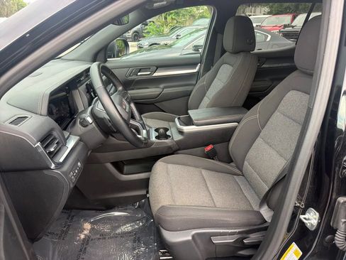 Used 2025 GMC Terrain Elevation FWD image 10
