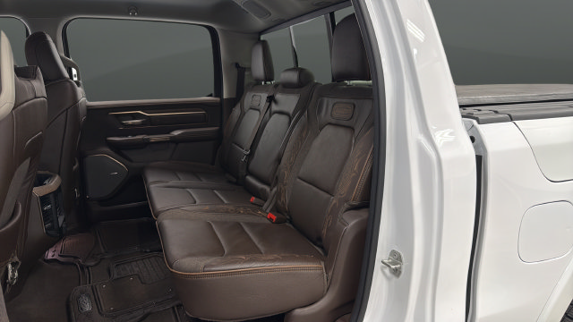 Used 2025 RAM 1500 Limited AWD/4WD image 22
