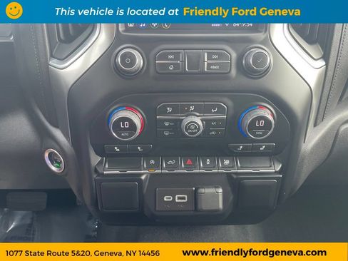 Used 2022 Chevrolet Silverado 1500 LT w/ Bed Protection Package AWD/4WD image 24
